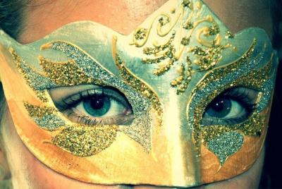 Small masterpieces - mask making (free tour to Murano included) - PRIVATE Small masterpieces - mask making (free tour to Murano included) - PRIVATE