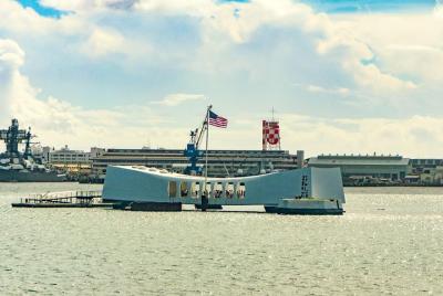 Best of Oahu: Pearl Harbor & Oahu Circle Island Tour from Waikiki Best of Oahu: Pearl Harbor & Oahu Circle Island Tour from Waikiki