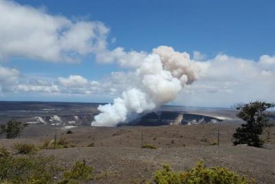 Hawaii Volcano Adventure Tour from Hilo Hawaii Volcano Adventure Tour from Hilo