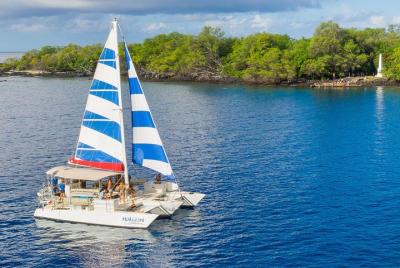 Afternoon Sail & Snorkel to the Captain Cook Monument  Afternoon Sail & Snorkel to the Captain Cook Monument