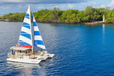 Afternoon Sail & Snorkel to the Captain Cook Monument  Afternoon Sail & Snorkel to the Captain Cook Monument