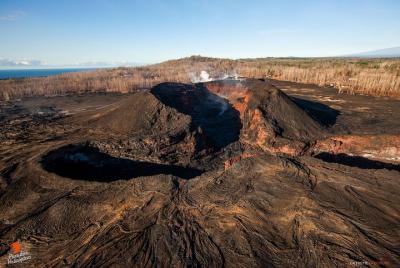 Helicopter Lava and Rainforests Adventure from Hilo Helicopter Lava and Rainforests Adventure from Hilo