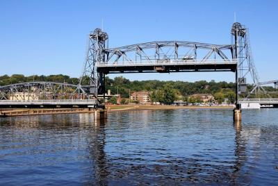 Stillwater Tour & St. Croix River Cruise