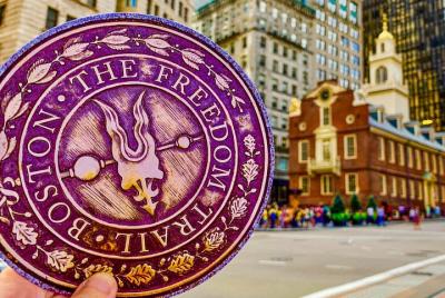 Boston Boston's Freedom Trail History + Photo Walking Tour of (Small Gro