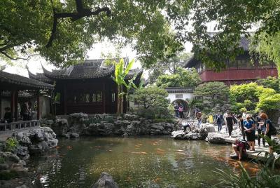 2-Hour Shanghai Yu Garden and Old Town Private Walking Tour