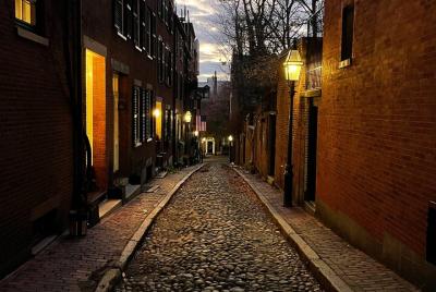 Self-Guided Boston Christmas Tour Self-Guided Boston Christmas Tour