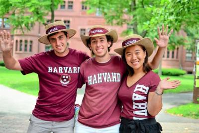 Harvard University Campus Guided Walking Tour Harvard University Campus Guided Walking Tour