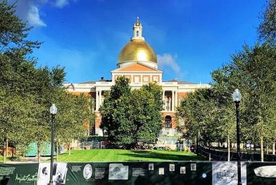 Small Group Tour of Freedom Trail History (Midday) Small Group Tour of Freedom Trail History (Midday)