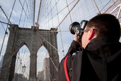Brooklyn Bridge Photography Tour with NYC Skyline Views Brooklyn Bridge Photography Tour with NYC Skyline Views