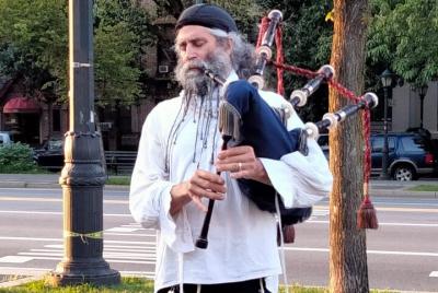 Experience and Learn about Hasidic People Lives and Culture Experience and Learn about Hasidic People Lives and Culture