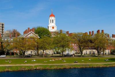 Lonely Planet Experiences: Walking Tour of Cambridge, including MIT and Harvard Lonely Planet Experiences: Walking Tour of Cambridge, including MIT and Harvard