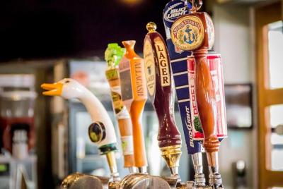 Charleston History and Hops Tour: Bar and History Walk Charleston History and Hops Tour: Bar and History Walk