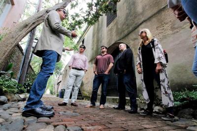 Charleston City Walking Tour with Edmondston-Alston House Admission Charleston City Walking Tour with Edmondston-Alston House Admission