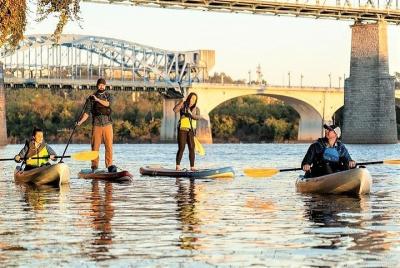 Chattanooga Stand-Up Paddleboarding & Kayak Tour