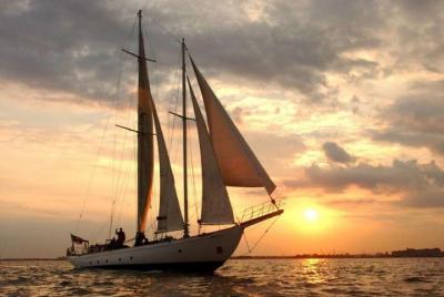 New York City Sunset Sail aboard Shearwater