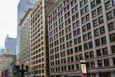 Visit in French: The Evolution of the Skyscraper  Visit in French: The Evolution of the Skyscraper