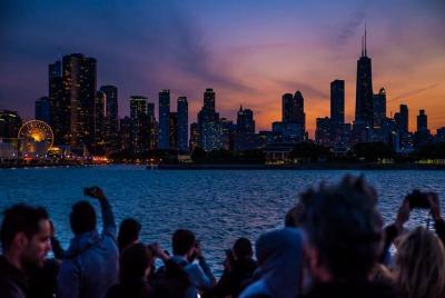 Chicago by Night: 90 Minute River and Lakefront Cruise Chicago by Night: 90 Minute River and Lakefront Cruise