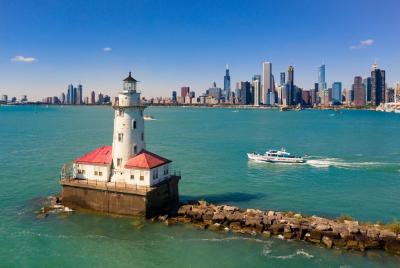 Chicago Urban Adventure River and Lake Cruise Chicago Urban Adventure River and Lake Cruise