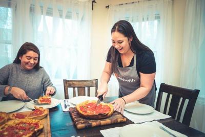 Learn to Make Chicago Deep-Dish Pizza with a Local Learn to Make Chicago Deep-Dish Pizza with a Local