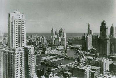 Discovering Vintage Chicago: The Loop Walking Audio Tour by VoiceMap Discovering Vintage Chicago: The Loop Walking Audio Tour by VoiceMap