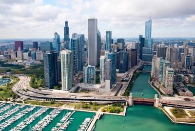 Departure Private Transfer: Chicago to O Departure Private Transfer: Chicago to O'Hare Airport ORD in Business Car