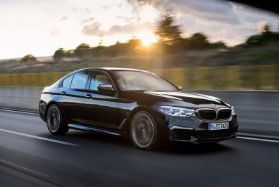 Arrival Private Transfer Chicago O'Hare Airport ORD to Chicago by Sedan Car