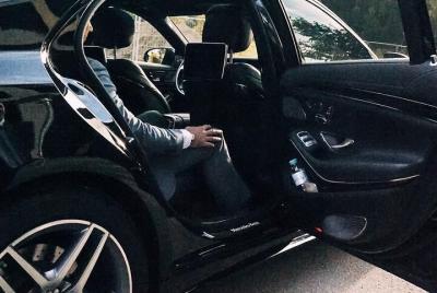 Arrival Private Transfer: Dallas Airport DFW to Dallas in Business Car Arrival Private Transfer: Dallas Airport DFW to Dallas in Business Car