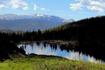 Glacier Hiking & Geothermal Cave Pools + Pictures Day Tour in Idaho Springs