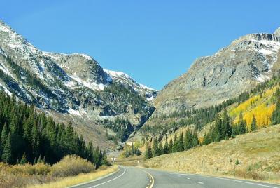 Listen to a Tour Guide While You Drive between Golden and Vail / Breckenridge