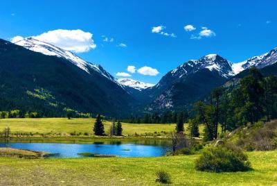 Private Tour of the Rocky Mountain National Park From Denver