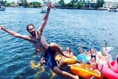 Private Half-Day Guided Boat Tour at Fort Lauderdale Private Half-Day Guided Boat Tour at Fort Lauderdale