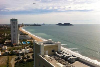 Mazatlan Sightseeing and Shopping Tour Mazatlan Sightseeing and Shopping Tour