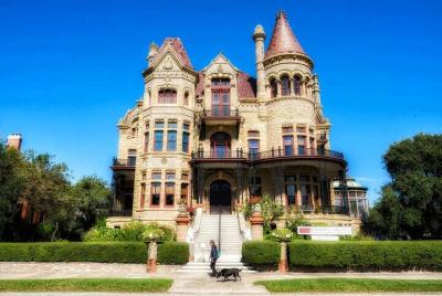 The Ghosts of Galveston Guided Walking Tour The Ghosts of Galveston Guided Walking Tour