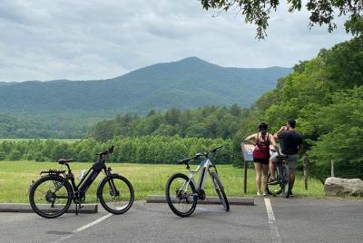 3 Hour Electric Bike Tour in Cades Cove