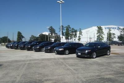 Professional Black Car Service IAH Airport to Downtown Houston,Airport Transfers