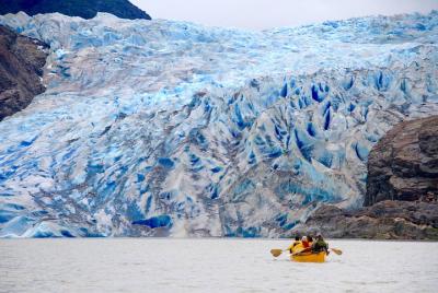 Juneau Shore Excursion: Mendenhall Glacier Canoe, Paddle, and Trek