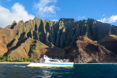 Na Pali Sunset & Sightsee Boat Tour Na Pali Sunset & Sightsee Boat Tour