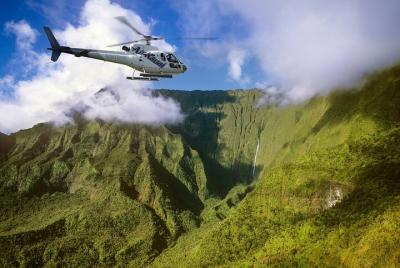 Amazing Air Kauai Helicopter Tour Amazing Air Kauai Helicopter Tour