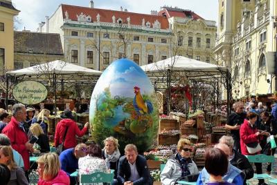 Private Easter Markets Walking Tour in Vienna