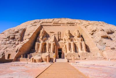Overnight tour from Luxor to Abu Simbel Overnight tour from Luxor to Abu Simbel