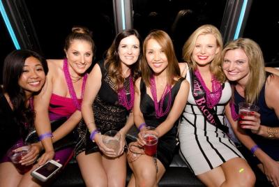 Las Vegas Club or Pool Crawl Experience Las Vegas Club or Pool Crawl Experience