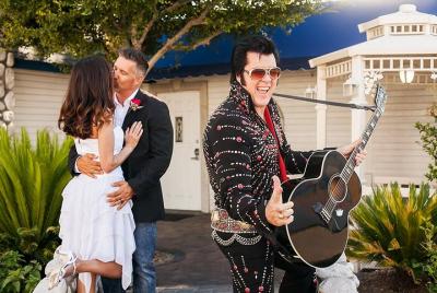 Elvis Themed Wedding or Vow Renewal at the World Famous Graceland Wedding Chapel Elvis Themed Wedding or Vow Renewal at the World Famous Graceland Wedding Chapel