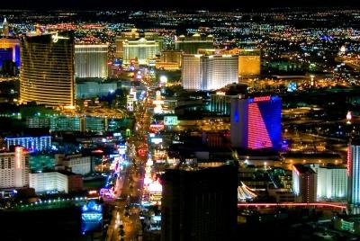 Private 2-Hour LV Limo Tour with Champagne and LV Goodies Private 2-Hour LV Limo Tour with Champagne and LV Goodies