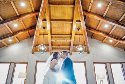 Las Vegas Wedding at The Little Vegas Chapel including Limousine Transportation Las Vegas Wedding at The Little Vegas Chapel including Limousine Transportation