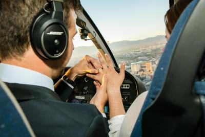 Helicopter Wedding Ceremony Over the Las Vegas Strip Helicopter Wedding Ceremony Over the Las Vegas Strip