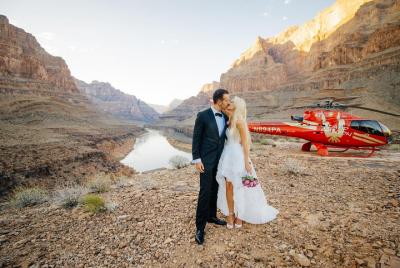 Helicopter Wedding Ceremony: The Grand Canyon Helicopter Wedding Ceremony: The Grand Canyon