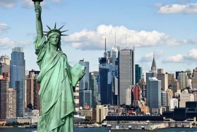 Arrival Private Transfer: New York Airport JFK to New York in Luxury SUV