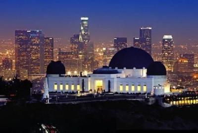 Santa Monica Sunset and Griffith Observatory Night View Award Sedan Private Charter 6 Hours Japanese Limousine Driver (1-3 people)