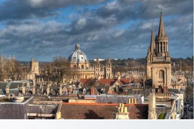 Private Day Tour in Oxford and The Cotswolds Private Day Tour in Oxford and The Cotswolds