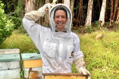 Honey Bee Adventure at the Maui Honey Bee Sanctuary Honey Bee Adventure at the Maui Honey Bee Sanctuary